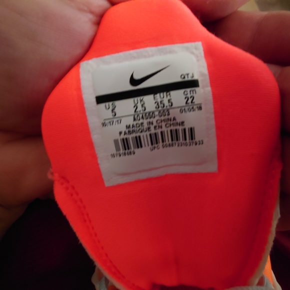 Nike Air vapormax plus size 5 woman's running shoes. Reverse sunset color way - Picture 5 of 13